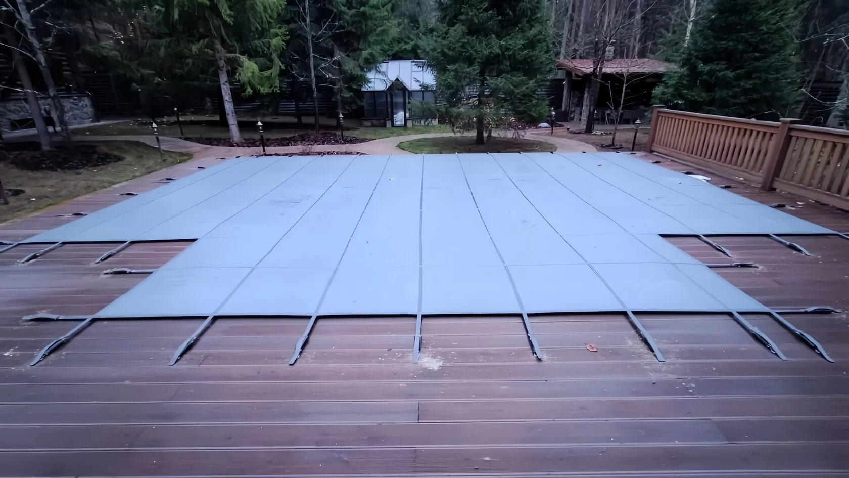 Покрывало для бассейна Laguna Cover Mesh в Березниках